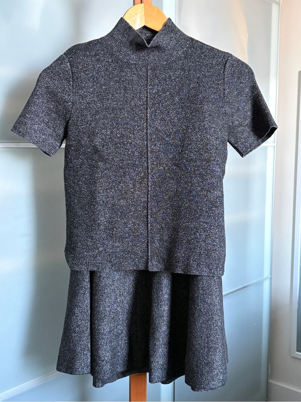 MATCHING SET SAKS FIFTH AVENUE Knit Mock Neck Top & Flare Skirt Sz XS
